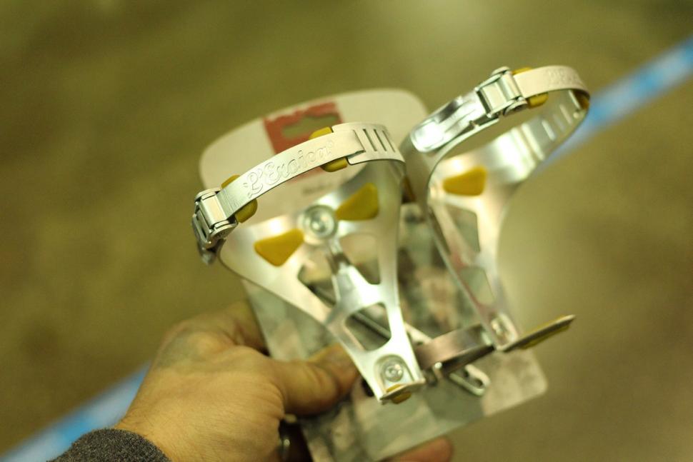 iceBike 2016 Elite Eroica bottle cage 1.jpg