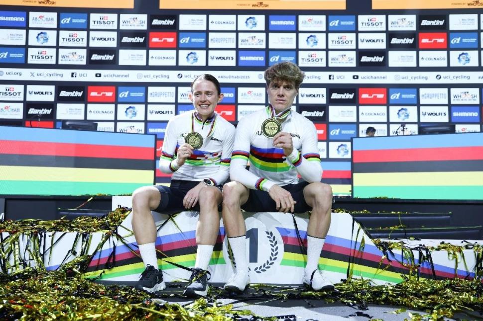 Germany&rsquo;s Jason Osborne and New Zealand&rsquo;s Mary Kate McCarthy retained their titles at the 2025 UCI Esports world championships 