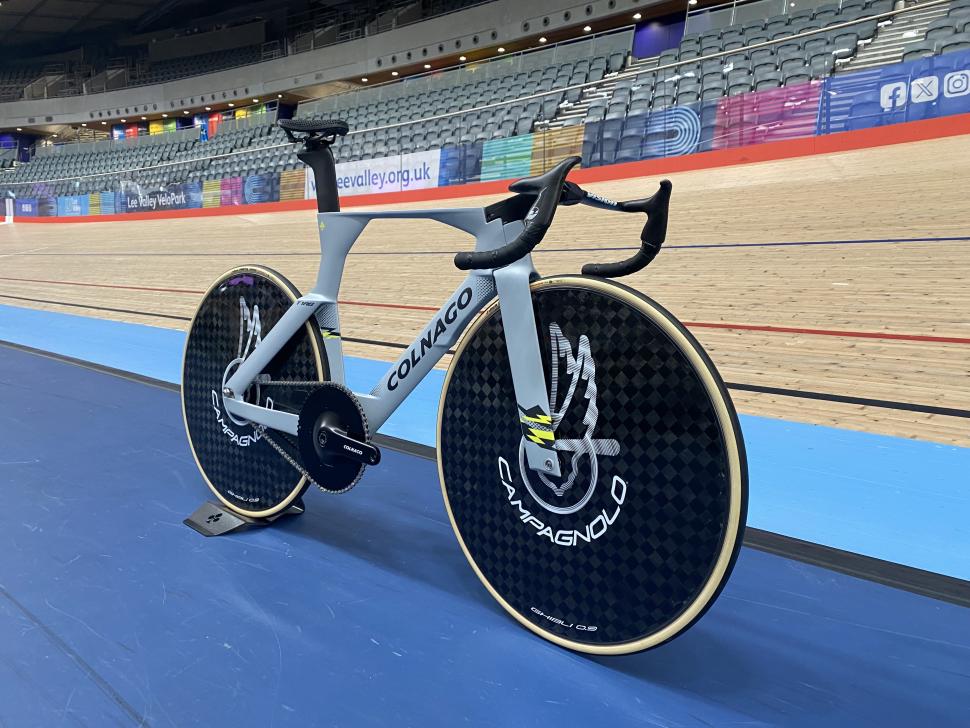 2025 Colnago T1Rs
