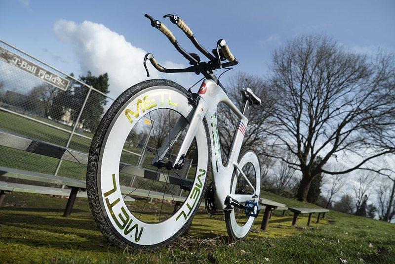 SMART & NASA announce first airless alloy tire