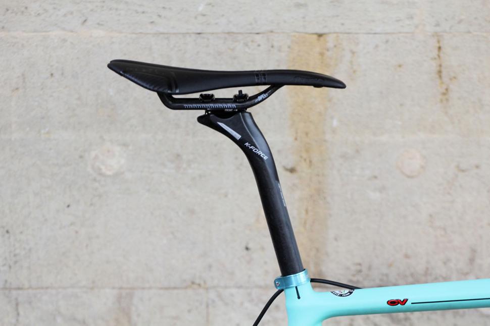 Bianchi Specialissima - saddle and post
