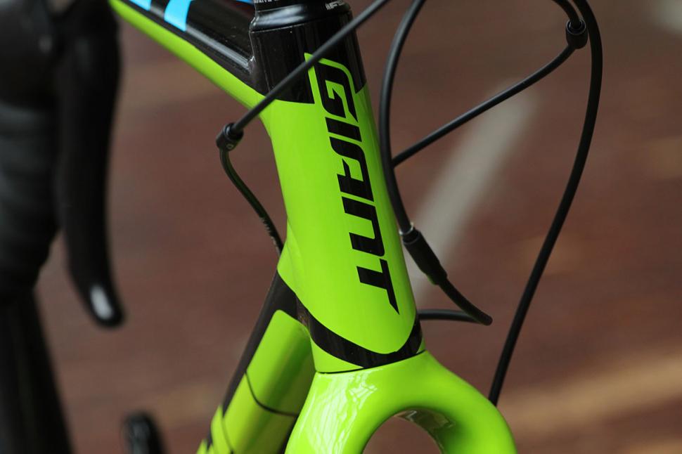 Giant TCX SLR1 - head tube