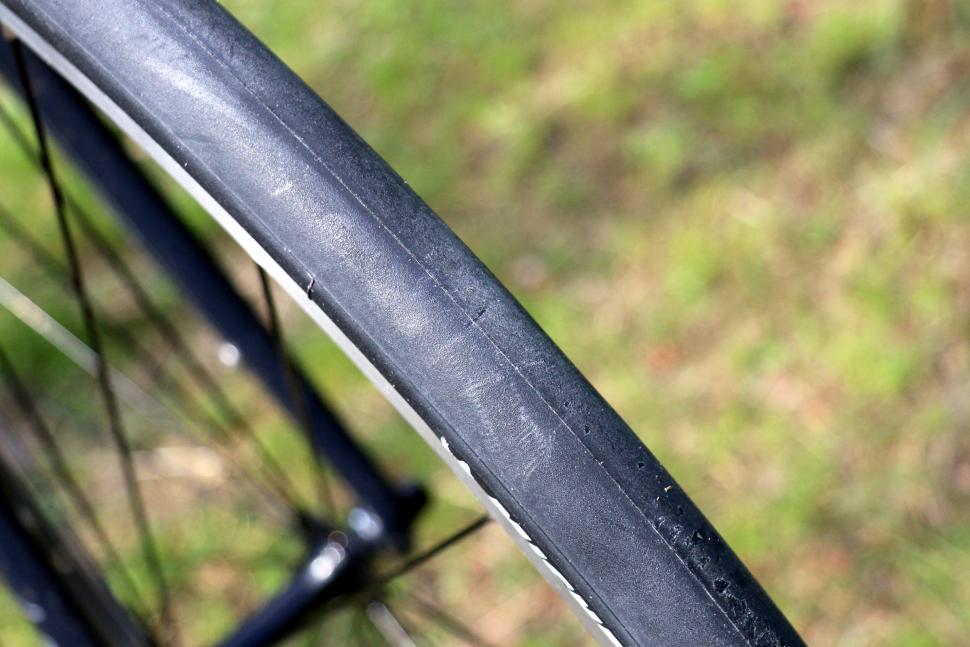 Michelin Pro4 Endurance 28mm tyre 03