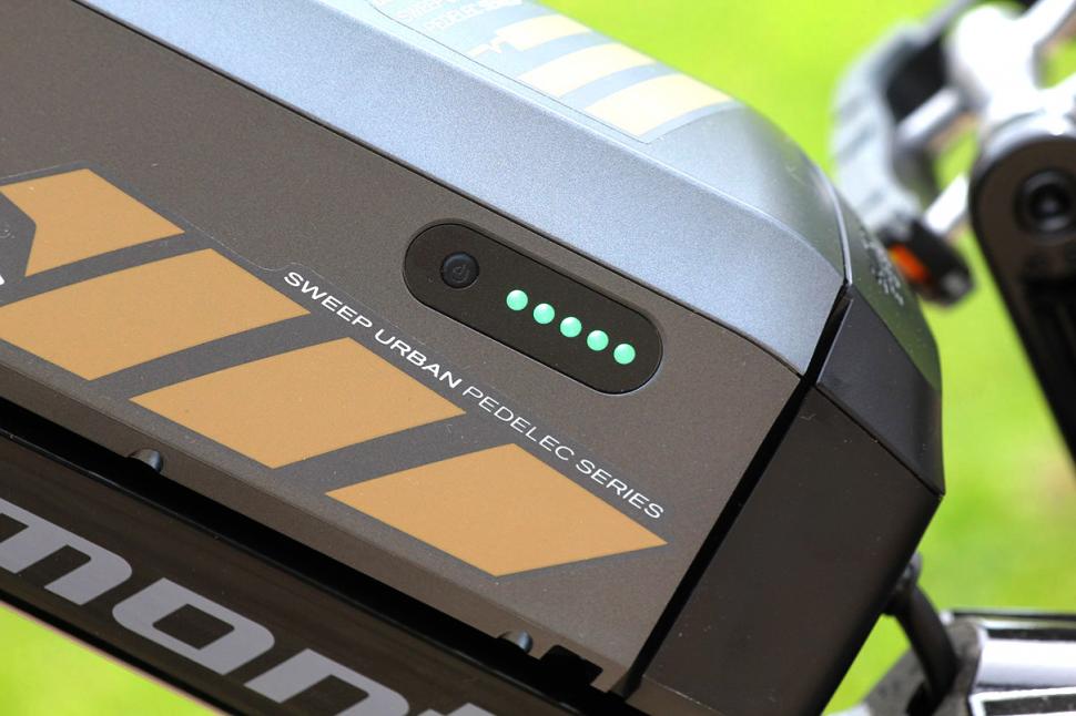 Bergamont Sweep N8 Di2 - battery detail-1
