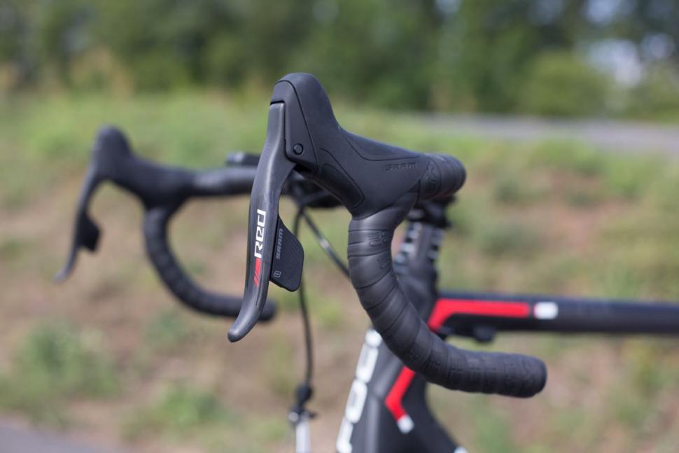 Focus Izalco SRAM eTap  - 19