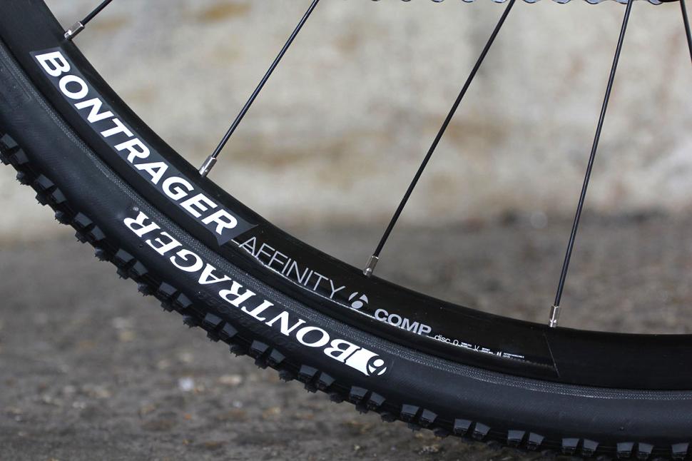 Trek Crockett 9 Disc - rim and tyre