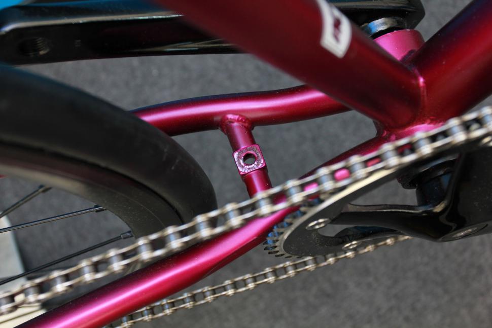 Commencal Acid - brake bridge