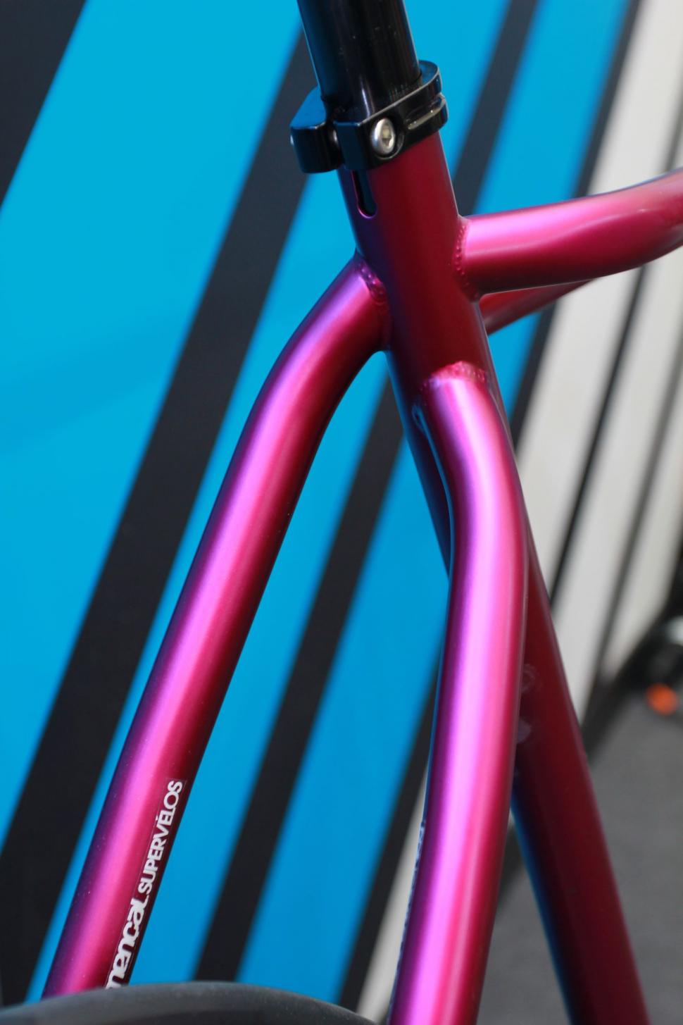 Commencal Acid - seat stays