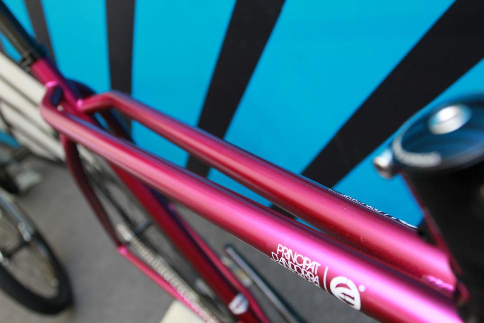 Commencal Acid - top tubes