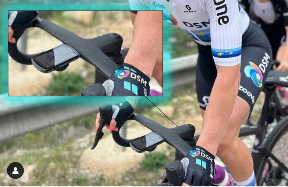 2023 Lorena Wiebes new specialized handelbars