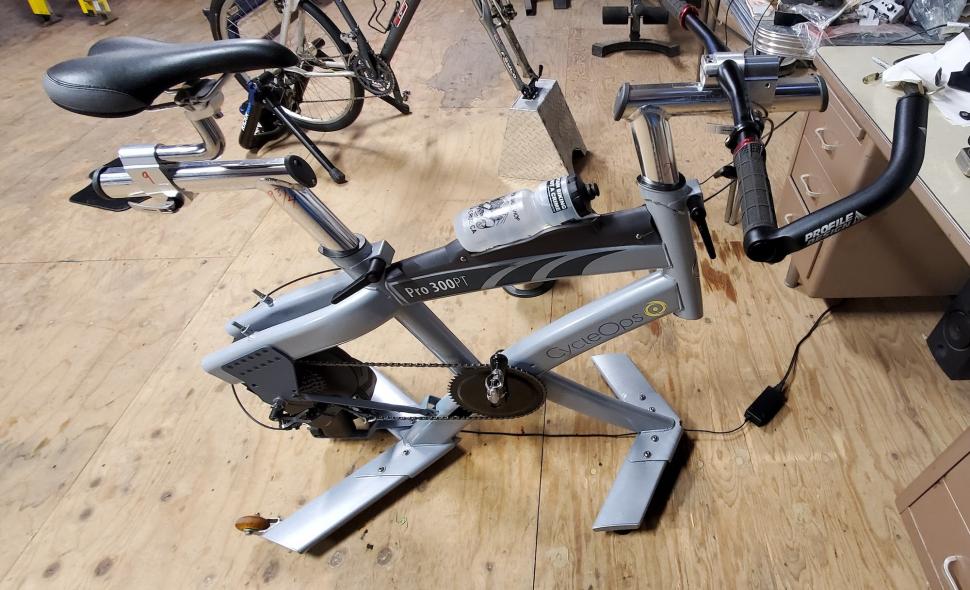 Indoor trainer Wayne Overbeck - 4
