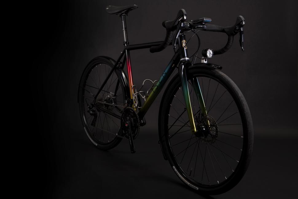 Isen All Season Road with Audax_Endurance 650B Build Kit - Oblique View.jpg