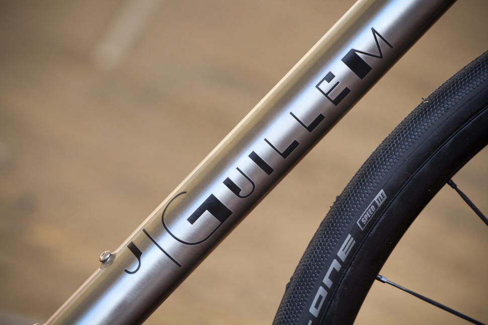 J Guillem Orient - down tube.jpg