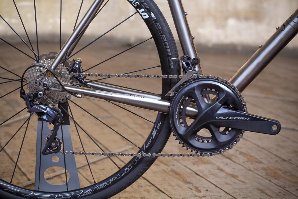 J Guillem Orient - drive train.jpg
