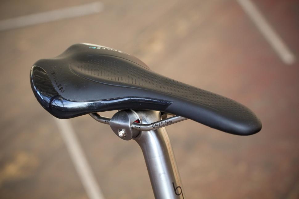 J Guillem Orient - saddle.jpg