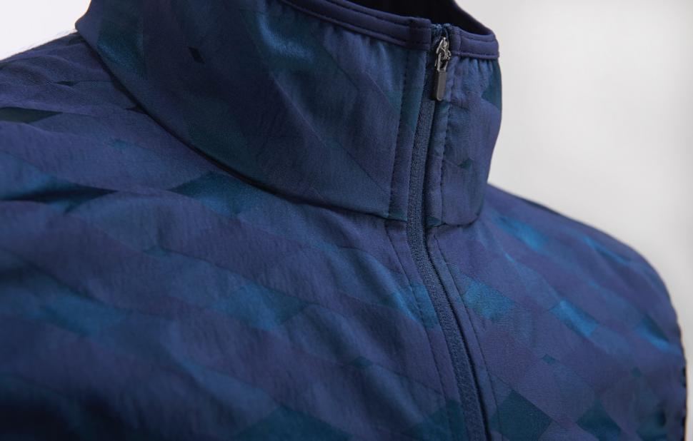 Jaqueline_Men_Blue_Gilet_Front0147 - copie (1).jpg