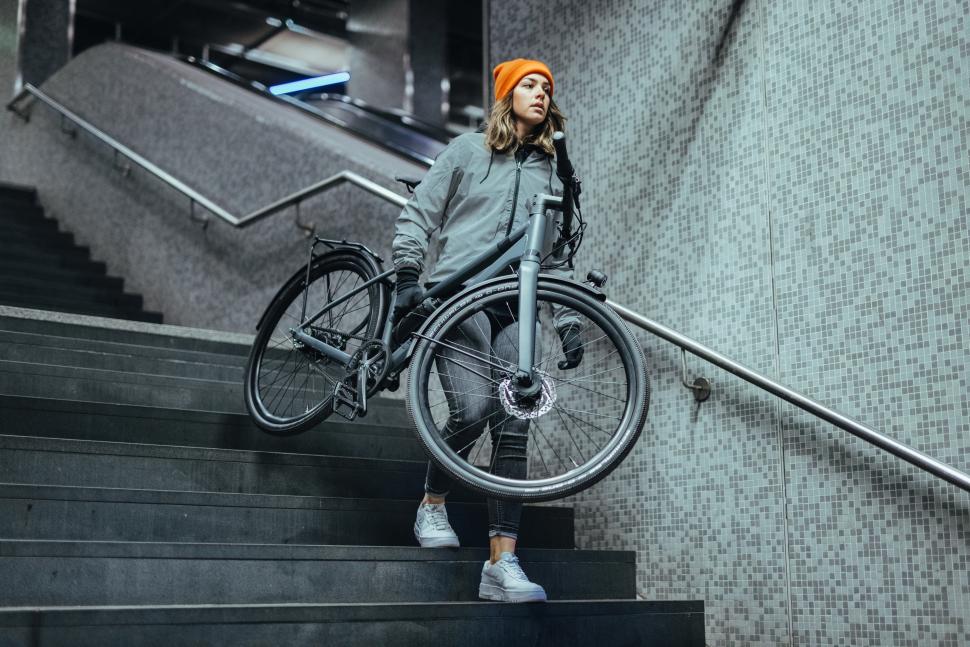 2021 Canyon Commuter travel