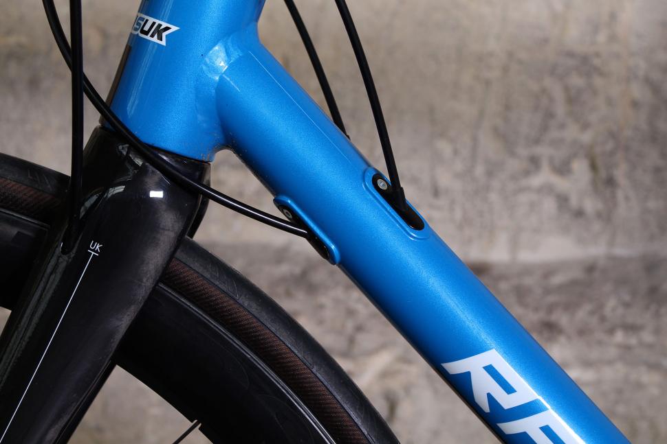 Kinesis Aithein 2016 - down tube detail.jpg