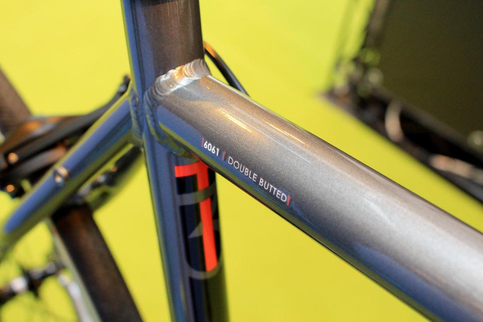 Kinesis Racelight T3 - dub decal.jpg