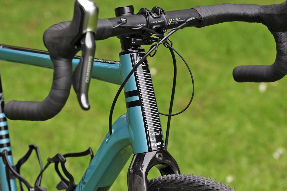 Kinesis Tripster AT - head tube decal.jpg