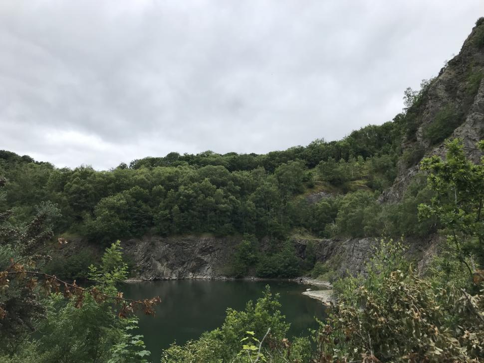 komoot coffee ride Lara Dunn - The lake at Gullet Quarry near to Ruffs Cafe