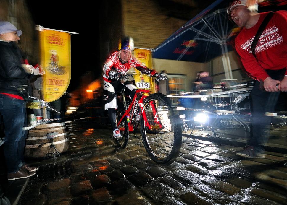 Michal Prokop wins the 2012 Cobble Wobble (Tom Rickhuss)