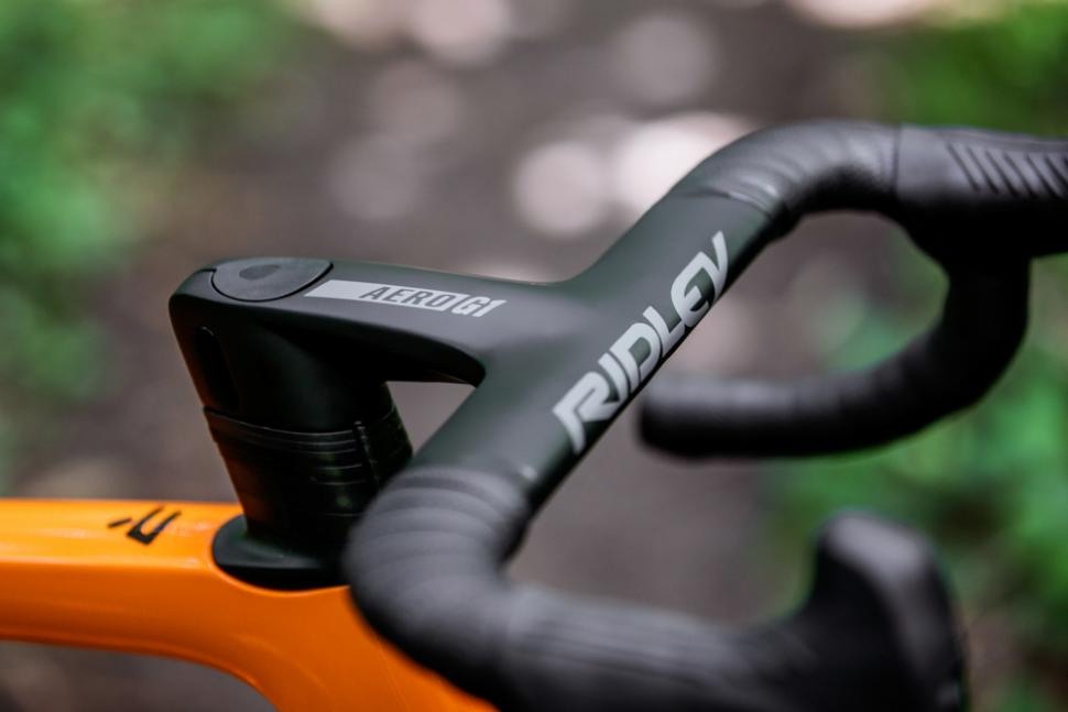 Launch Kanzo Fast - Copyright Ridley Bikes - Packshot Orange Pure Line XL-2.jpg