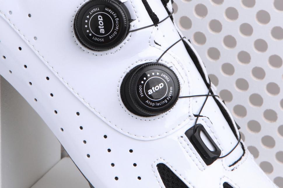 le col shoe 2