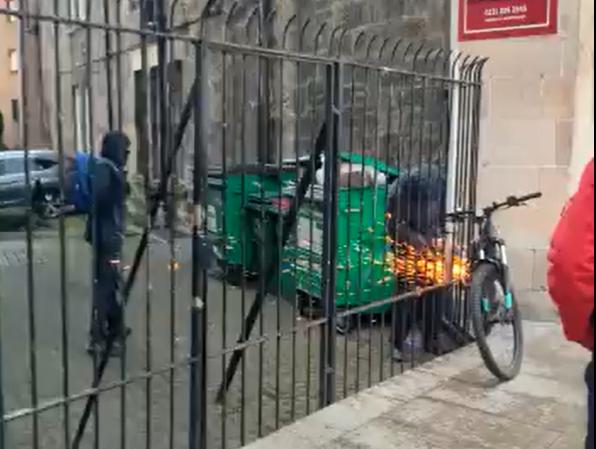 Leith Walk attempted bike theft (screenshot via Marion Bell, Twitter)