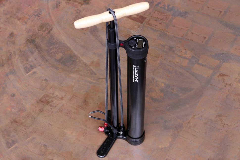 Lezyne Digital Pressure Over Drive.jpg