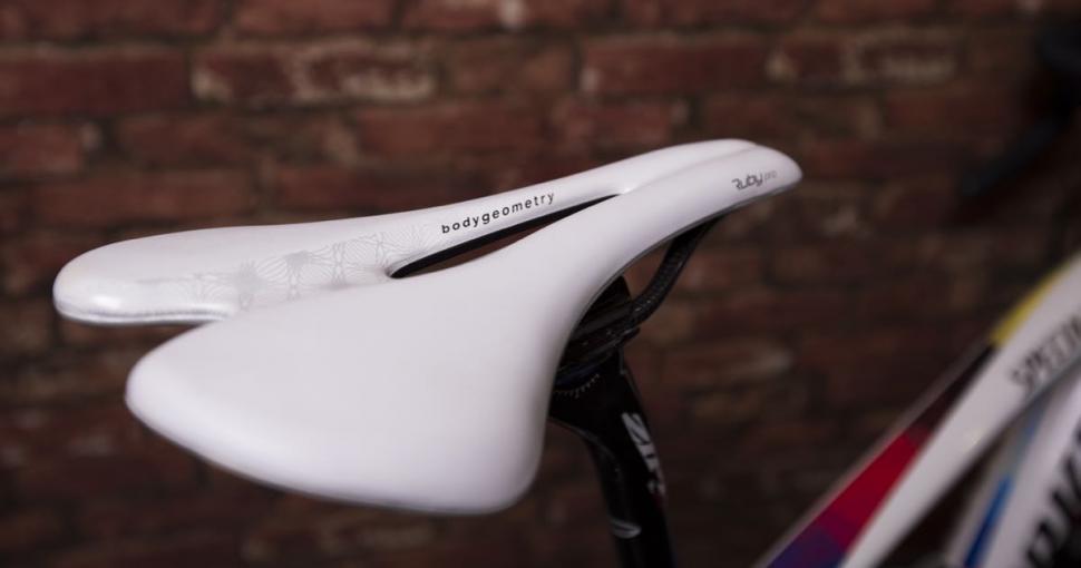 Lizzie Armitstead world champ Specialized - 19.jpg