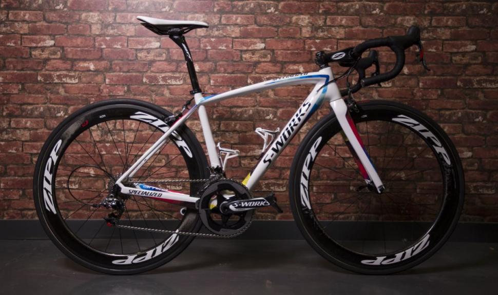 Lizzie Armitstead world champ Specialized - 2.jpg