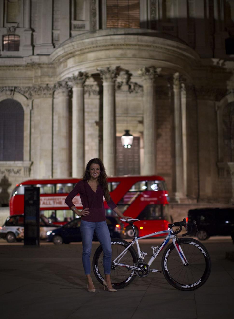 Lizzie Armitstead world champ Specialized - 36.jpg