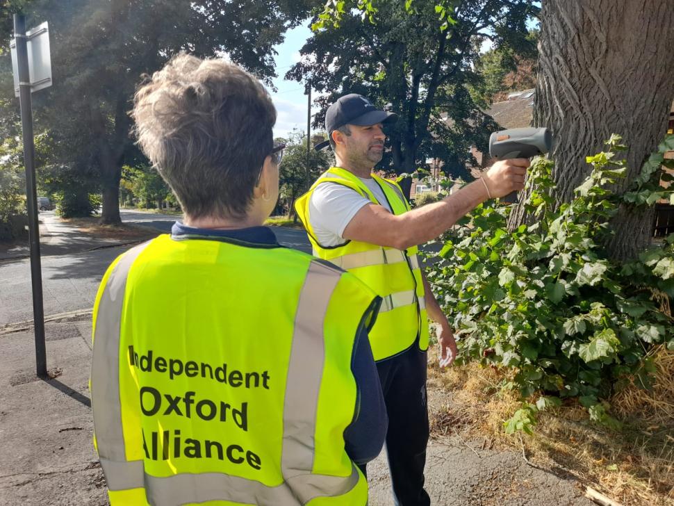 Local group conducting 'speed watch' on cyclists in Oxford (Independent Oxford Alliance)