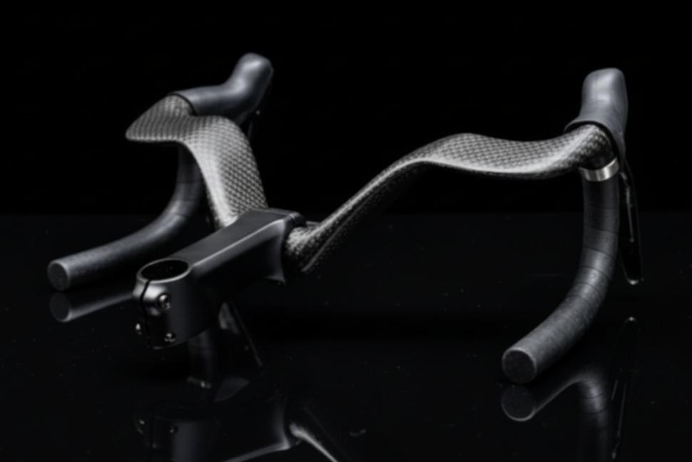 M3 Handlebars Aero carbon side view 2