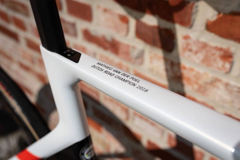 Mathieu van der Poel flanders canyon aeroad top tube