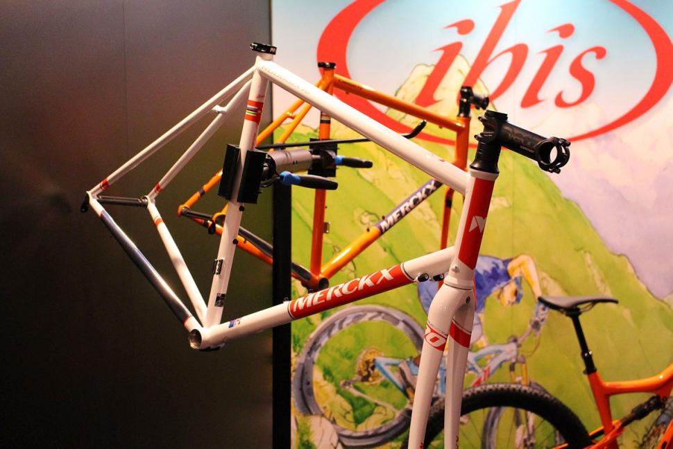 Merckx Roubaix70 frame (1).jpg