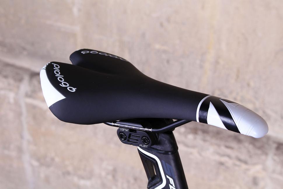 Merida Reacto 5000 - saddle.jpg