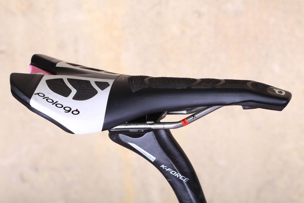 Merida Scultura Disc - saddle.jpg