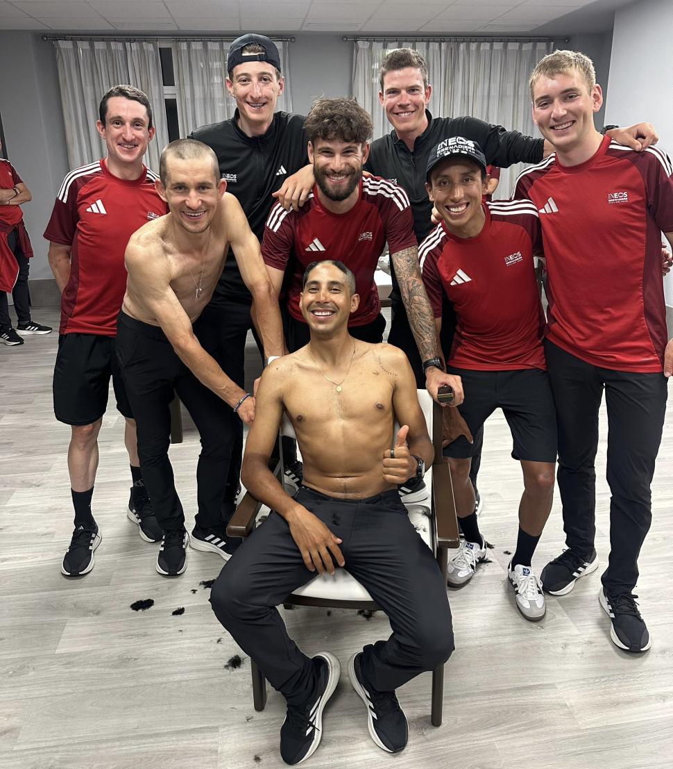 Michał Kwiatkowski and Brandon Rivera shave their heads to celebrate Egan Bernal’s win at the 2025 Vuelta