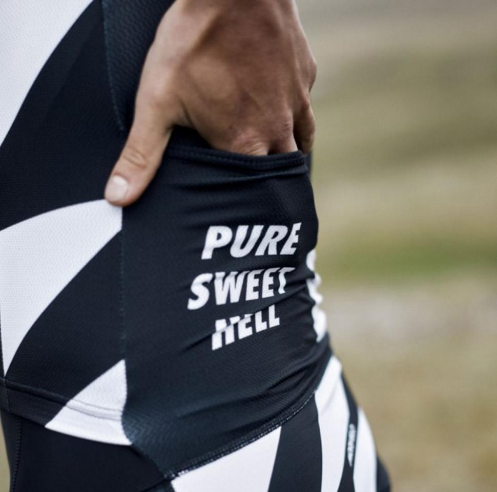 morvelo mono speedsuit 9.png