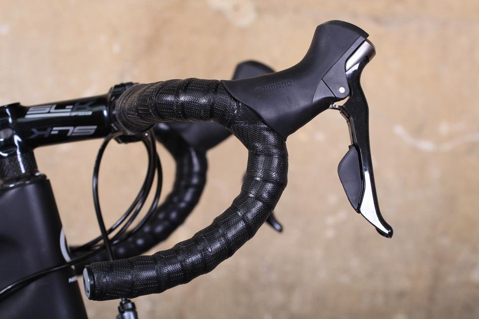 Neil Pryde Bura SL - bar and shifter.jpg