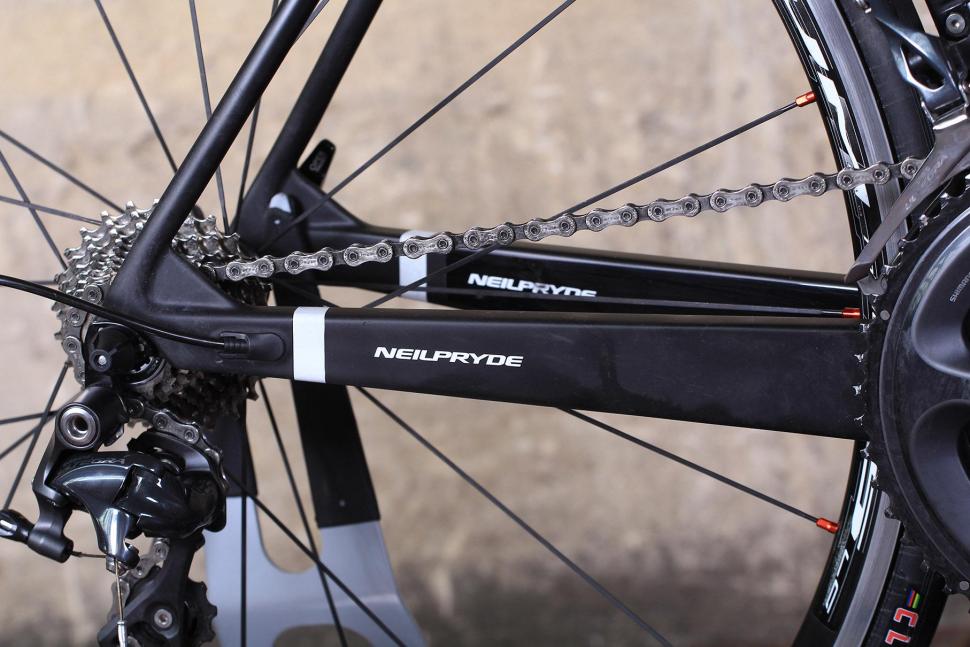 Neil Pryde Bura SL - chain stay.jpg