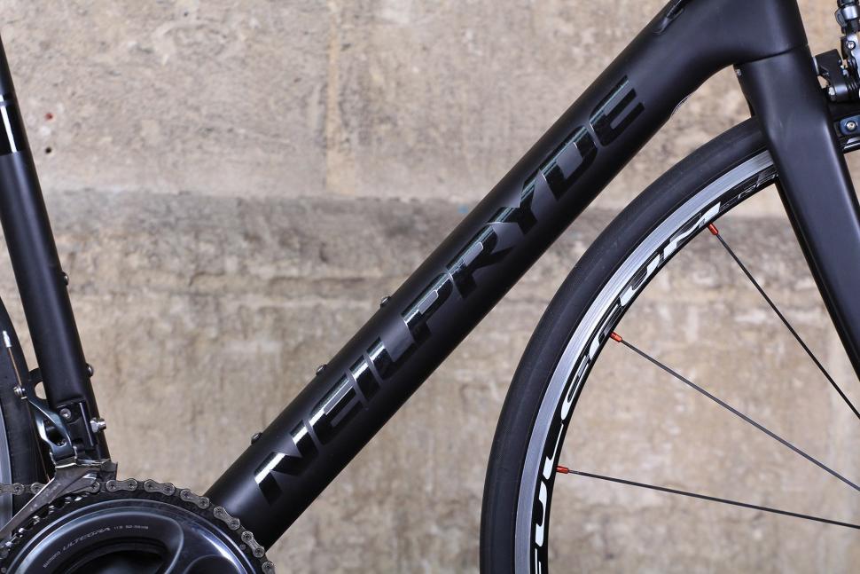Neil Pryde Bura SL - downtube.jpg