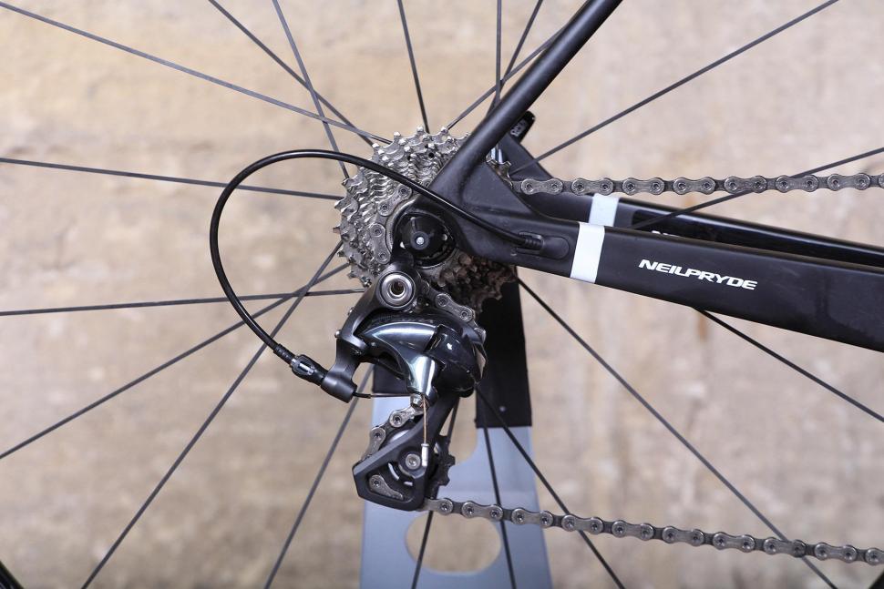 Neil Pryde Bura SL - rear mech.jpg