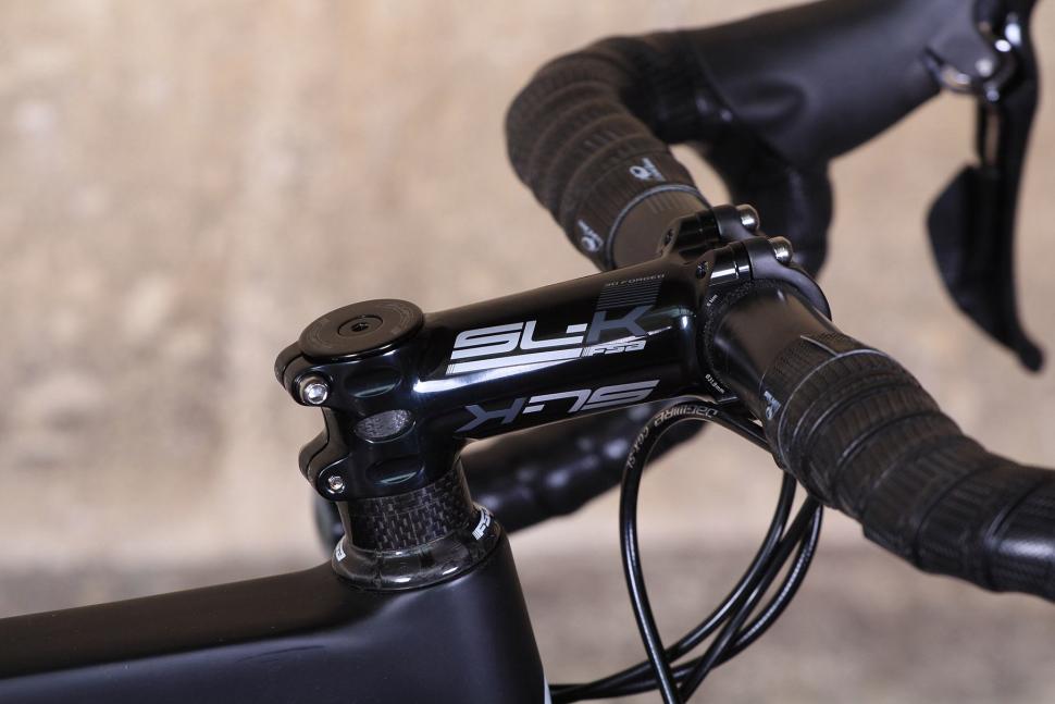 Neil Pryde Bura SL - stem.jpg