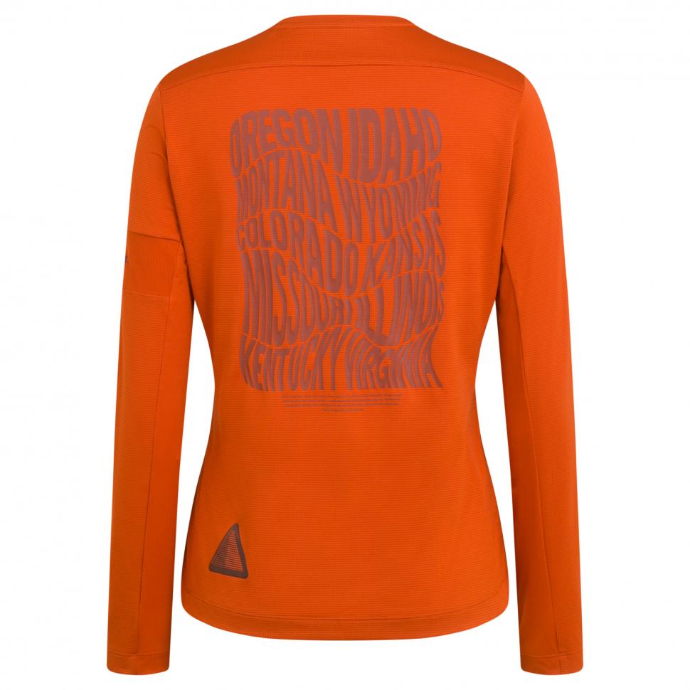 2021 Rapha Nomad Long Sleeve Technical T-Shirt_Rooibos Tea-5