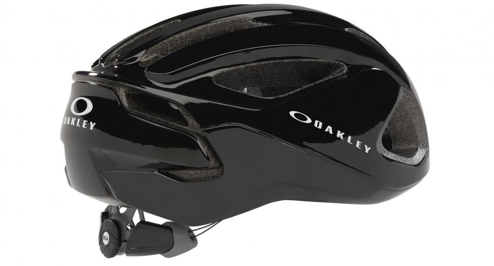 Oakley Aro3 Lite 14