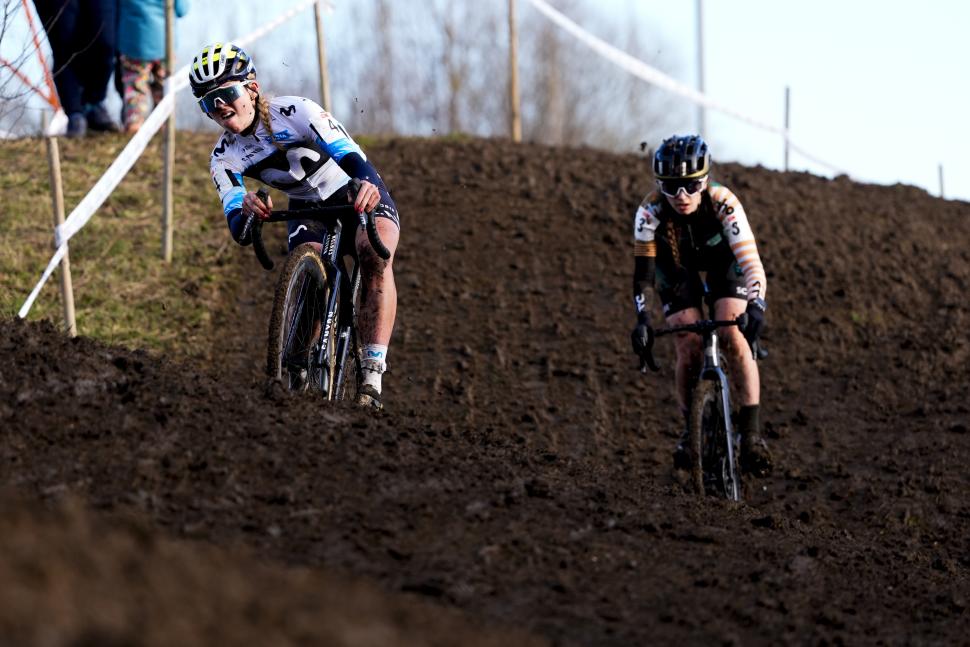 Xan Crees and Cat Ferguson, 2025 British cyclocross championships (Olly Hassell/SWpix.com)