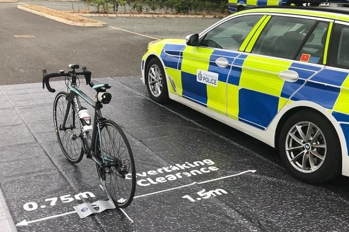 Warwickshire Police close pass campaign 